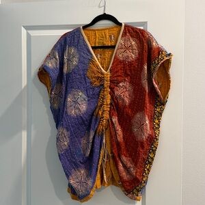 NWOT KANTHA butterfly reversible Red Floral Women's Top one sz